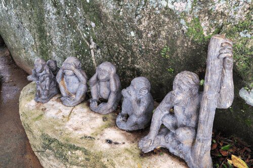 Buddhist Monkey Statues Roaming Atlas